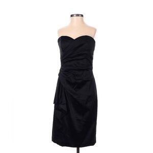 White House Black Market
Size 2Cocktail Dress